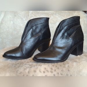 Chic Black Ankle Booties